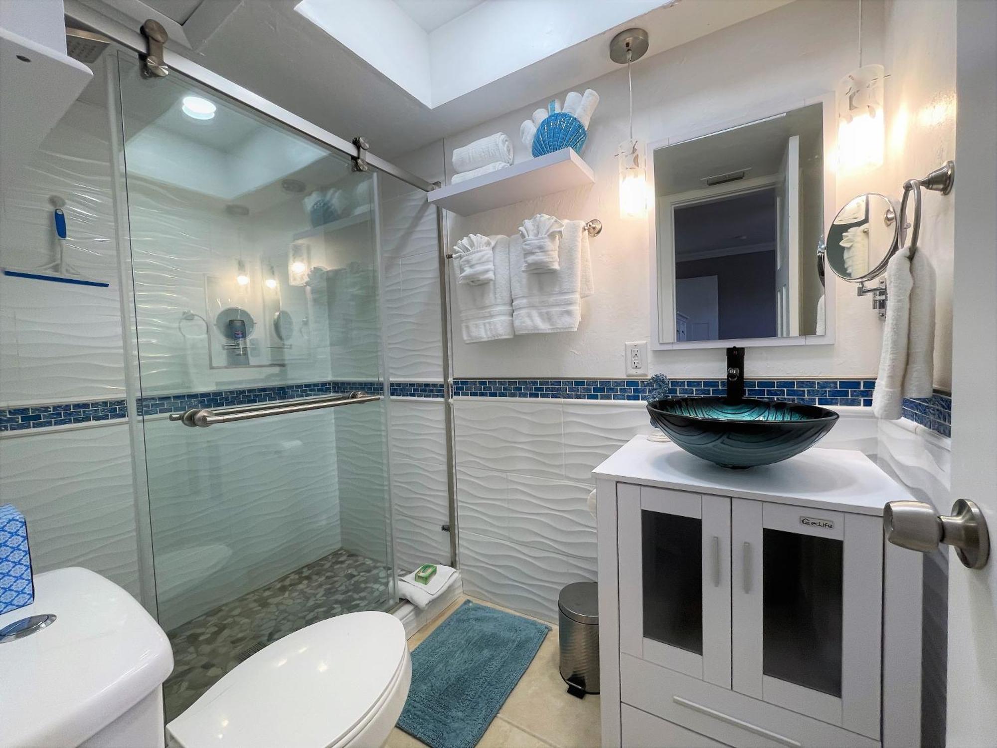 Stylish And Modern 2 Bedroom, 2 Bathroom. The Mermaid Suite. Форт Майерс Бийч Екстериор снимка